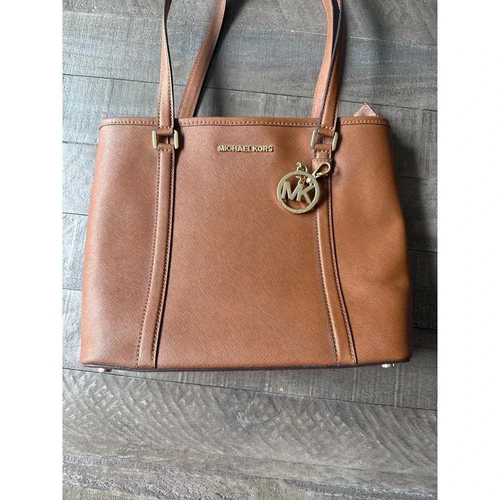 Michael Kors Brown Leather Classy Shoulder Bag/Tote - Picture 2 of 8